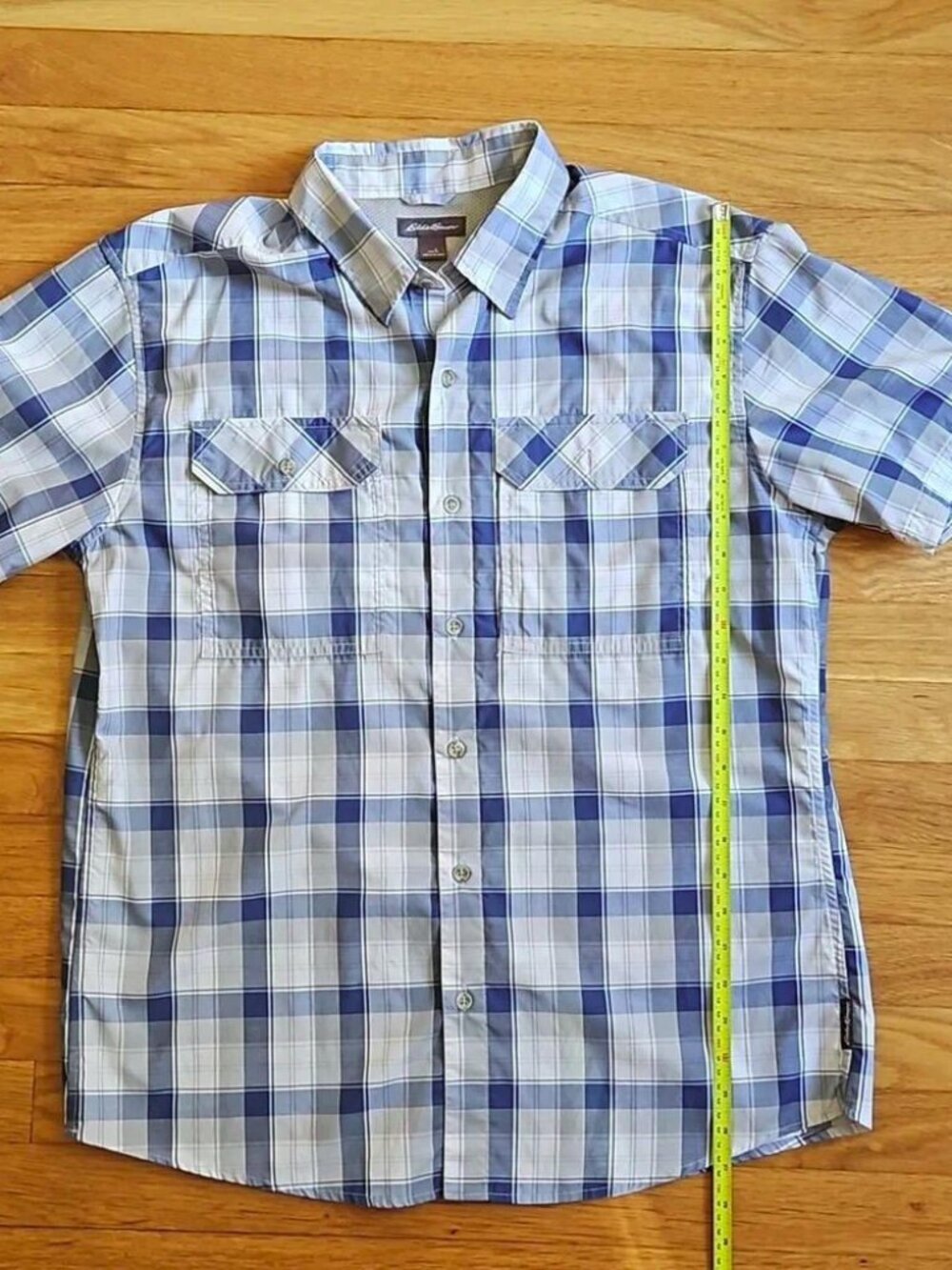 Men's Eddie Bauer short sleeved light weight shirt